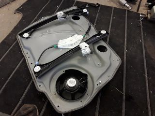 bontott MERCEDES-BENZ B-CLASS Jobb első Ablakemelő Szerkezet (Elektromos)