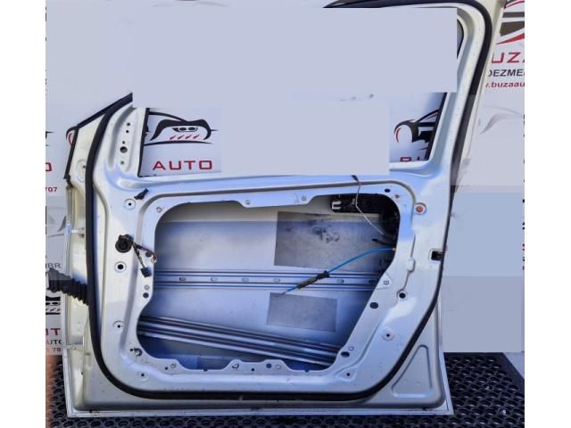 bontott MERCEDES-BENZ B-CLASS Jobb első Ajtó (Üres lemez)