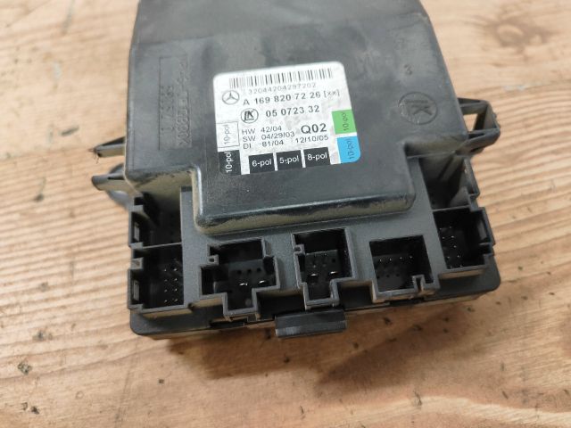 bontott MERCEDES-BENZ B-CLASS Jobb első Ajtó Vezérlőegység