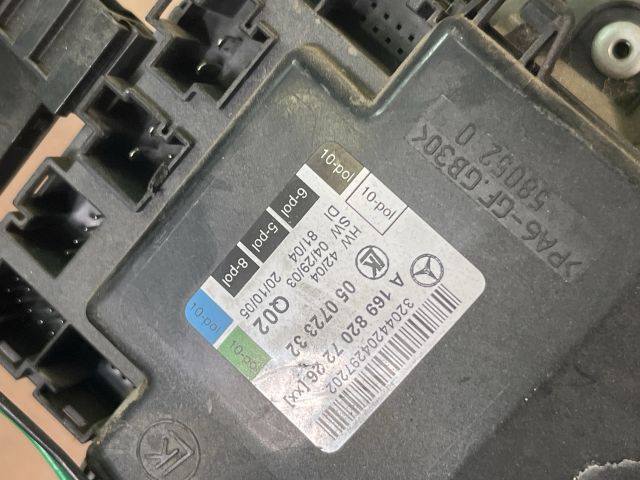 bontott MERCEDES-BENZ B-CLASS Jobb első Ajtó Vezérlőegység