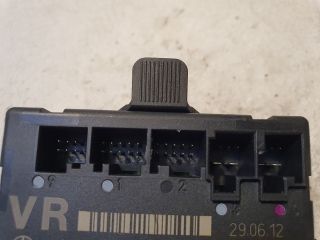 bontott MERCEDES-BENZ B-CLASS Jobb első Ajtó Vezérlőegység