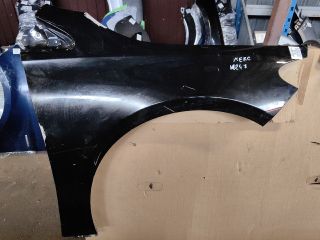 bontott MERCEDES-BENZ B-CLASS Jobb első Sárvédő