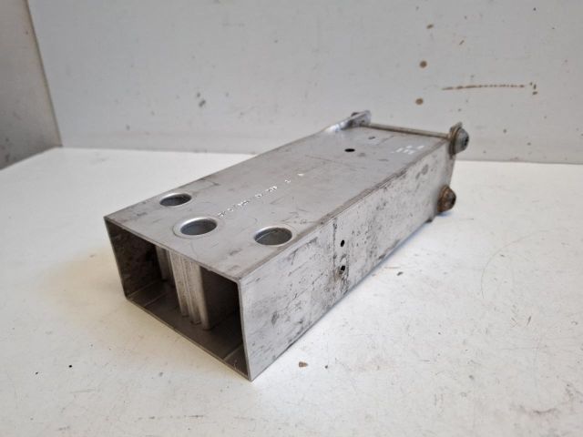 bontott MERCEDES-BENZ B-CLASS Jobb első Ütközéscsillapító