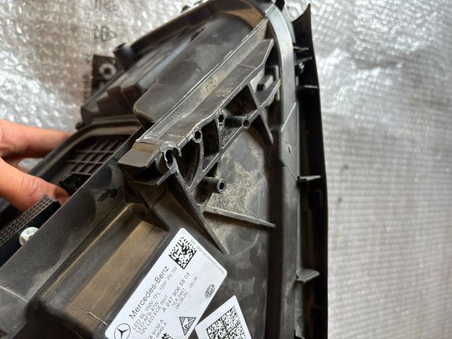 bontott MERCEDES-BENZ B-CLASS Jobb Fényszóró