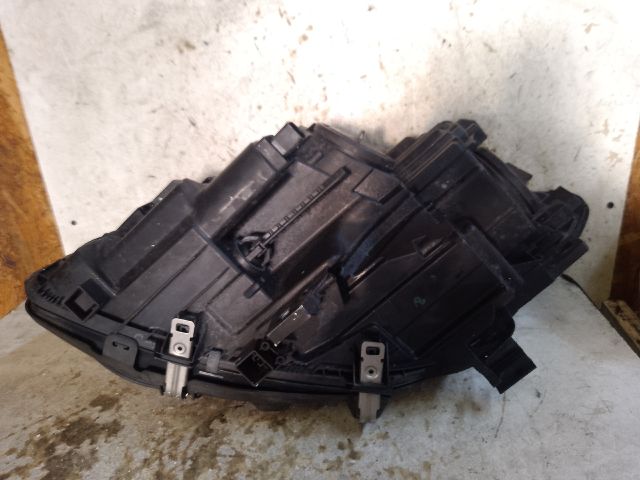 bontott MERCEDES-BENZ B-CLASS Jobb Fényszóró