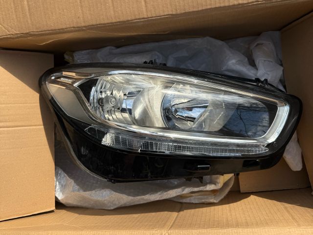 bontott MERCEDES-BENZ B-CLASS Jobb Fényszóró