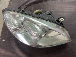 bontott MERCEDES-BENZ B-CLASS Jobb Fényszóró