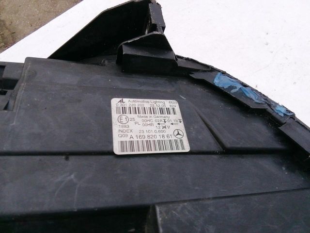 bontott MERCEDES-BENZ B-CLASS Jobb Fényszóró