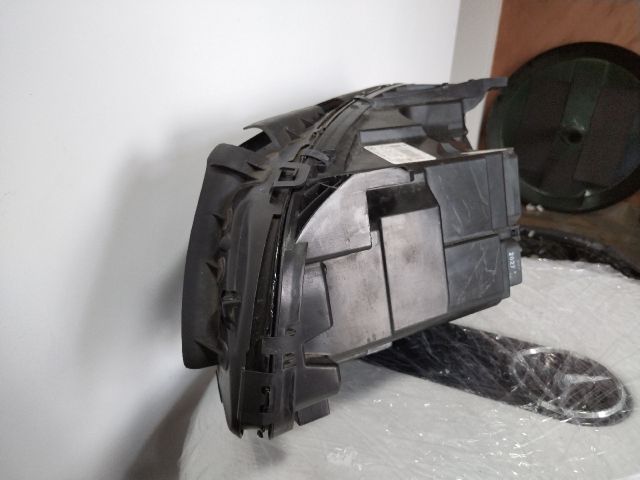 bontott MERCEDES-BENZ B-CLASS Jobb Fényszóró