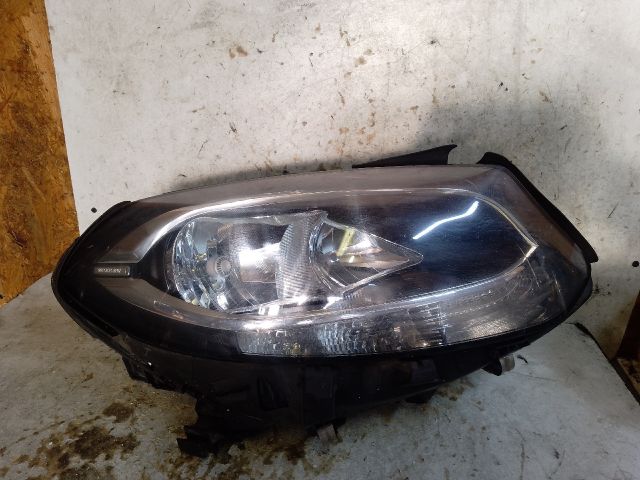bontott MERCEDES-BENZ B-CLASS Jobb Fényszóró