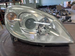 bontott MERCEDES-BENZ B-CLASS Jobb Fényszóró