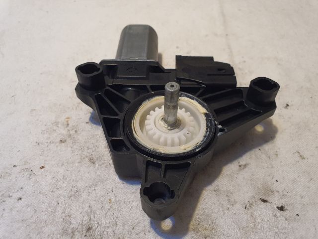 bontott MERCEDES-BENZ B-CLASS Jobb hátsó Ablakemelő Motor