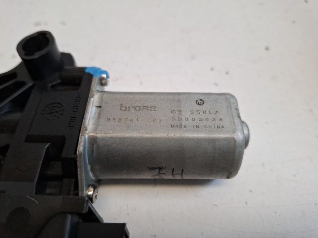 bontott MERCEDES-BENZ B-CLASS Jobb hátsó Ablakemelő Motor