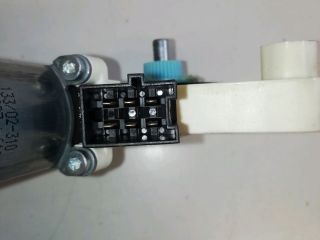 bontott MERCEDES-BENZ B-CLASS Jobb hátsó Ablakemelő Motor