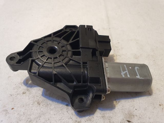 bontott MERCEDES-BENZ B-CLASS Jobb hátsó Ablakemelő Motor