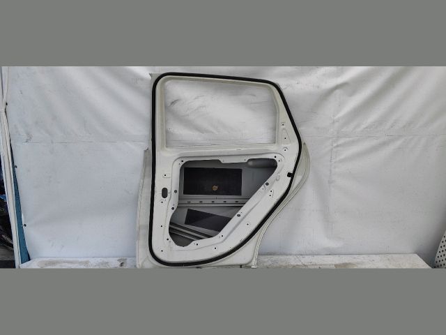 bontott MERCEDES-BENZ B-CLASS Jobb hátsó Ajtó (Üres lemez)