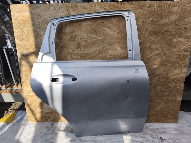 bontott MERCEDES-BENZ B-CLASS Jobb hátsó Ajtó (Üres lemez)