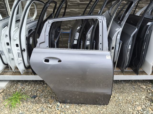 bontott MERCEDES-BENZ B-CLASS Jobb hátsó Ajtó (Üres lemez)