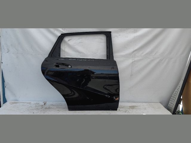 bontott MERCEDES-BENZ B-CLASS Jobb hátsó Ajtó (Üres lemez)