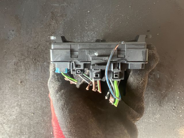 bontott MERCEDES-BENZ B-CLASS Jobb hátsó Ajtó Vezérlőegység