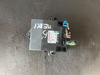 bontott MERCEDES-BENZ B-CLASS Jobb hátsó Ajtó Vezérlőegység