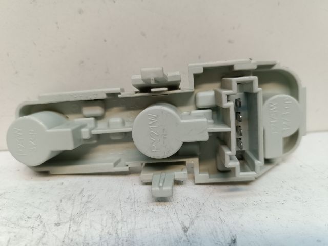 bontott MERCEDES-BENZ B-CLASS Jobb Hátsó Lámpa Foglalat