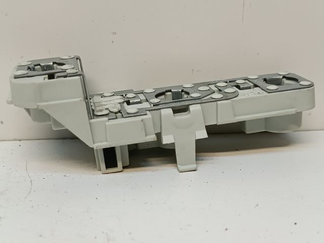 bontott MERCEDES-BENZ B-CLASS Jobb Hátsó Lámpa Foglalat