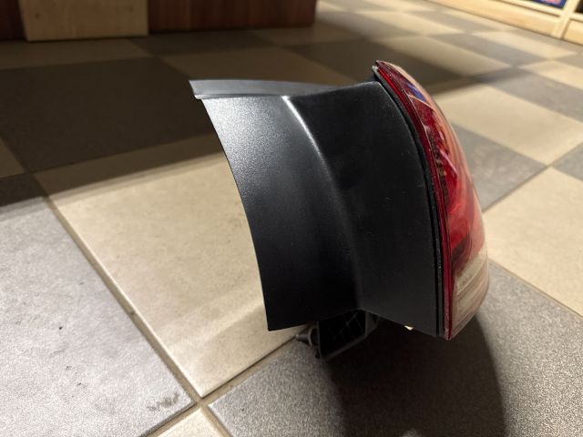 bontott MERCEDES-BENZ B-CLASS Jobb Hátsó Lámpa