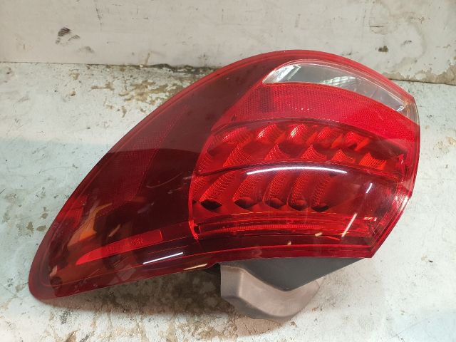 bontott MERCEDES-BENZ B-CLASS Jobb Hátsó Lámpa