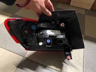 bontott MERCEDES-BENZ B-CLASS Jobb Hátsó Lámpa