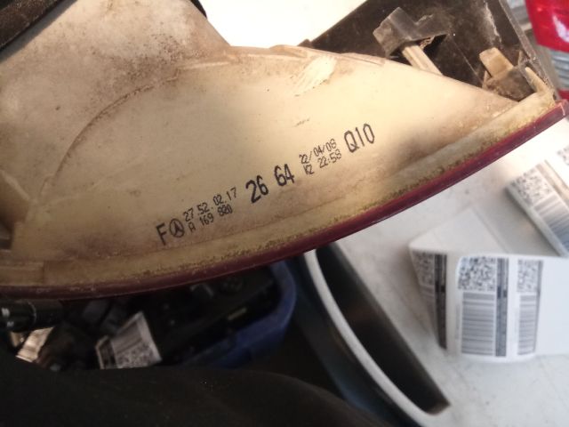 bontott MERCEDES-BENZ B-CLASS Jobb Hátsó Lámpa