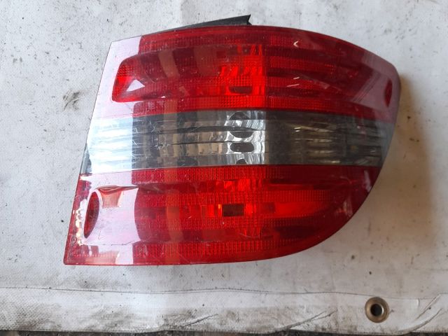 bontott MERCEDES-BENZ B-CLASS Jobb Hátsó Lámpa