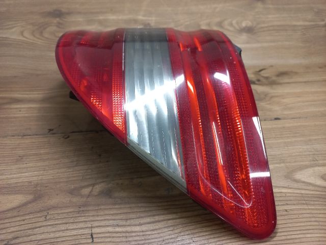 bontott MERCEDES-BENZ B-CLASS Jobb Hátsó Lámpa