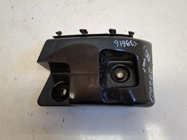 bontott MERCEDES-BENZ B-CLASS Jobb hátsó Lökhárító Tartó (Műanyag)