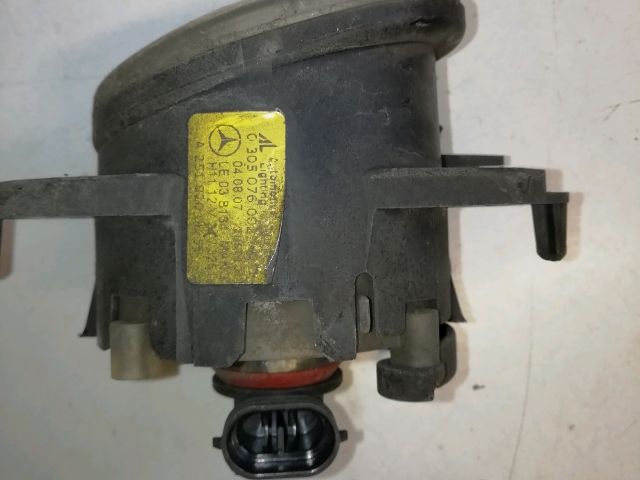 bontott MERCEDES-BENZ B-CLASS Jobb Ködfényszóró