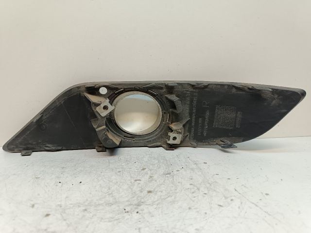 bontott MERCEDES-BENZ B-CLASS Jobb Ködlámpa Rács