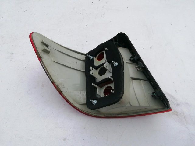 bontott MERCEDES-BENZ B-CLASS Jobb Külső Hátsó Lámpa