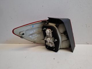 bontott MERCEDES-BENZ B-CLASS Jobb Külső Hátsó Lámpa