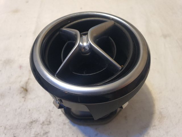 bontott MERCEDES-BENZ B-CLASS Jobb Szellőző