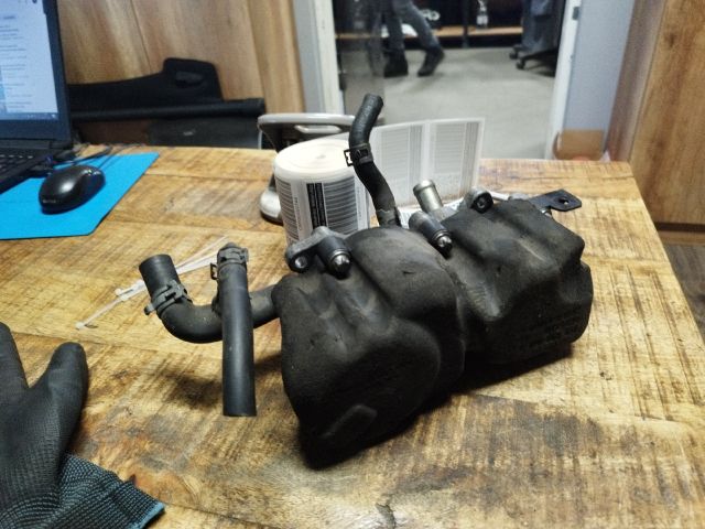 bontott MERCEDES-BENZ B-CLASS Kartergáz Visszavezető Ház