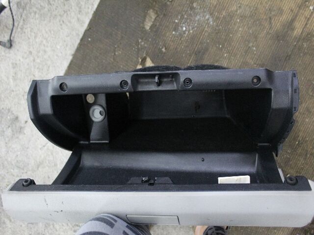 bontott MERCEDES-BENZ B-CLASS Kesztyűtartó