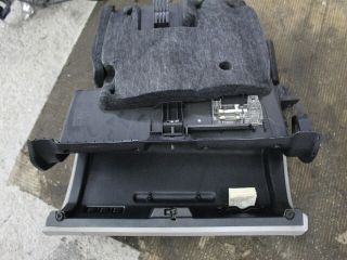 bontott MERCEDES-BENZ B-CLASS Kesztyűtartó