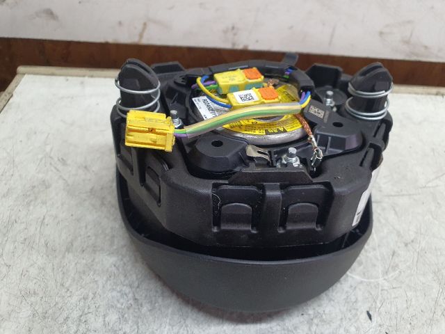 bontott MERCEDES-BENZ B-CLASS Kormánylégzsák