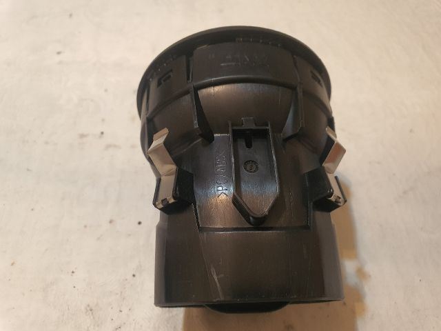 bontott MERCEDES-BENZ B-CLASS Középső Szellőző