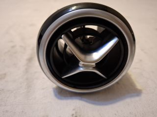bontott MERCEDES-BENZ B-CLASS Középső Szellőző