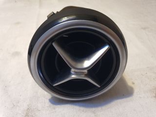 bontott MERCEDES-BENZ B-CLASS Középső Szellőző