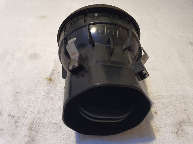 bontott MERCEDES-BENZ B-CLASS Középső Szellőző