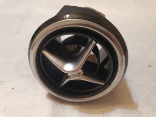 bontott MERCEDES-BENZ B-CLASS Középső Szellőző