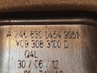 bontott MERCEDES-BENZ B-CLASS Középső Szellőző