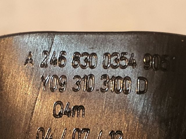 bontott MERCEDES-BENZ B-CLASS Középső Szellőző